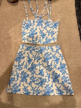 SHEIN White Top & Skirt Set with Blue Floral Print